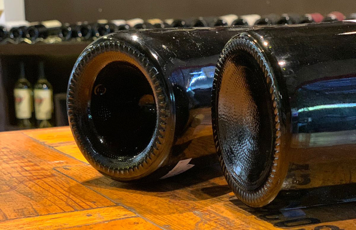 Os Perigos dos Microplásticos em Garrafas de Água Descartáveis