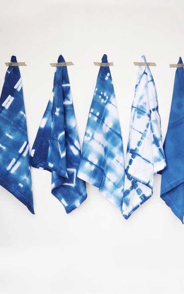 como fazer stencil de boneca para pano de prato