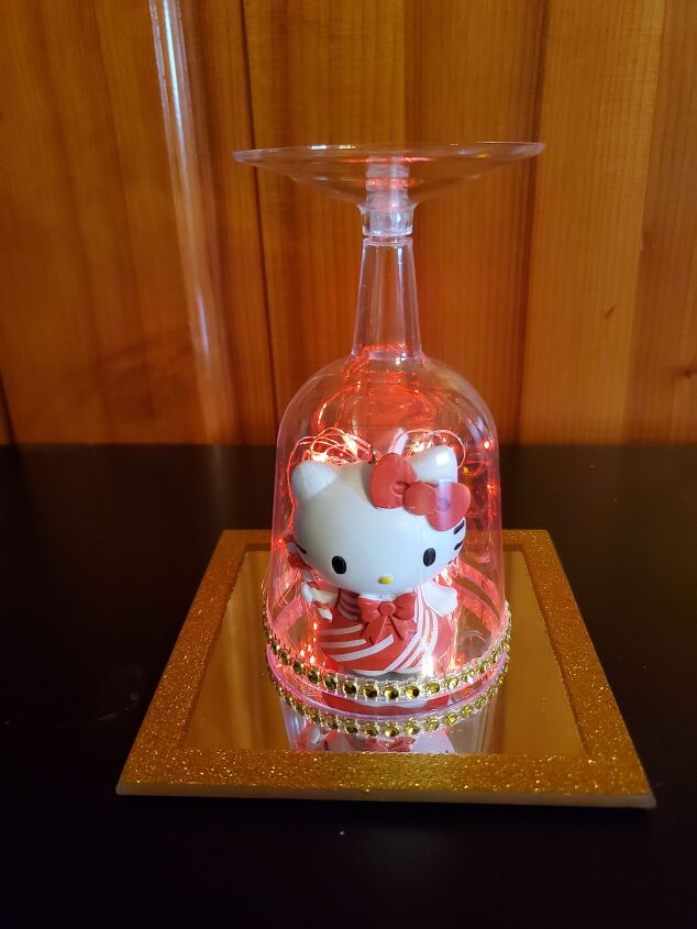 enfeite de mesa com copo