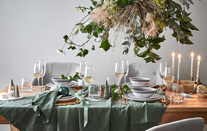 enfeites de mesa com flores naturais