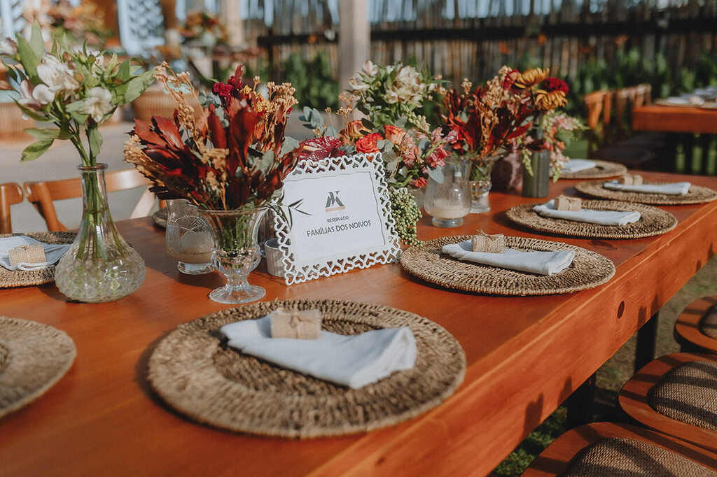 quanto custa decorar mesa de casamento com bambu
