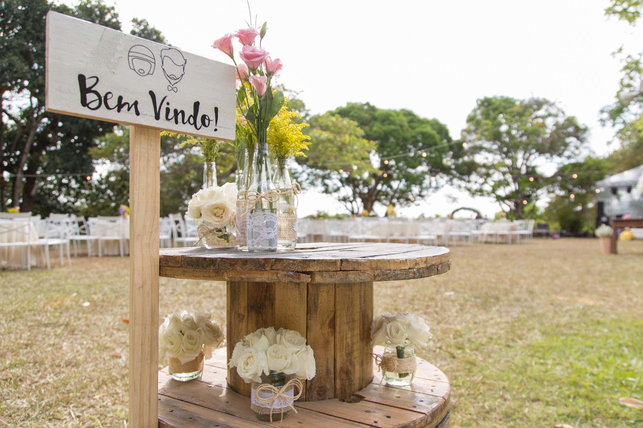 Como Fazer Convites de Casamento Gratuitos com o Canva