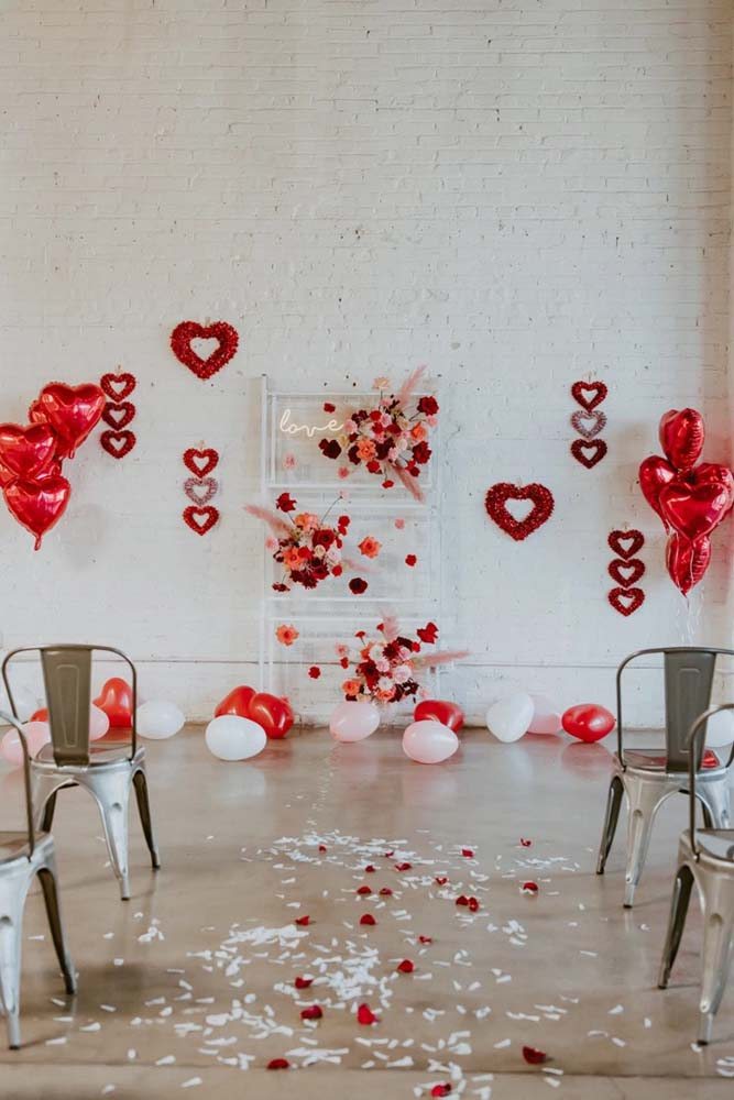 quanto custa uma festa de noivado simples vermelho e branco