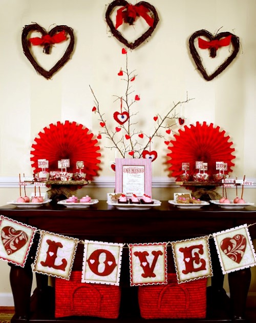 quanto custa uma festa de noivado simples vermelho e branco
