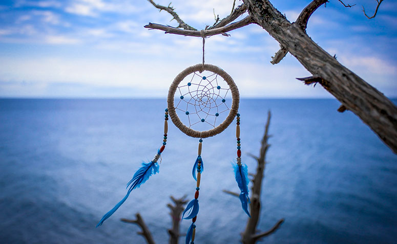 Filtro dos Sonhos de Macramê vs. Tradicional: Qual Escolher?