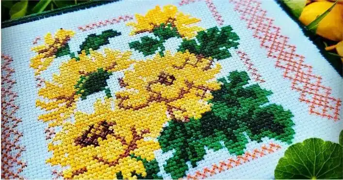 10 ideias de flores ponto cruz para decorar sua casa