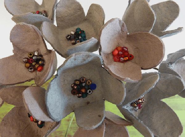 quanto custa fazer flores de caixa de ovo em grande quantidade
