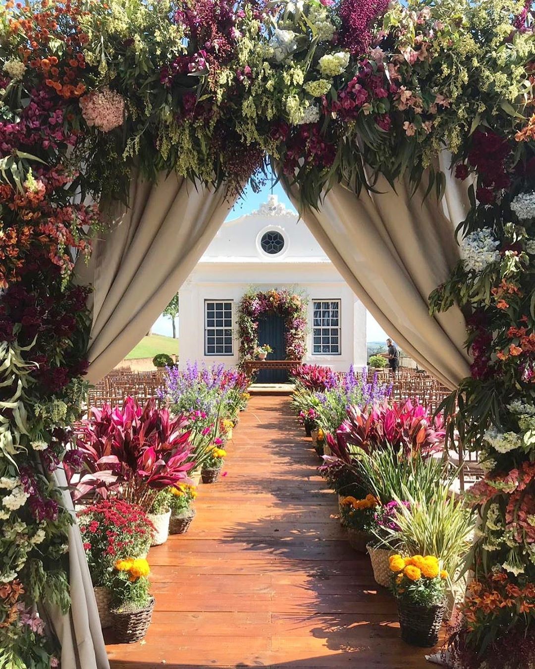 flores de casamento baratas vs caras