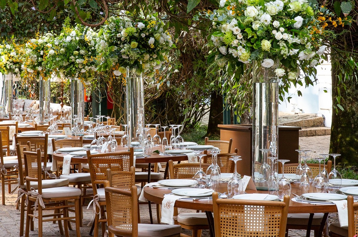 Onde Comprar Flores Artificiais Baratas para Casamento: Atacado e Online