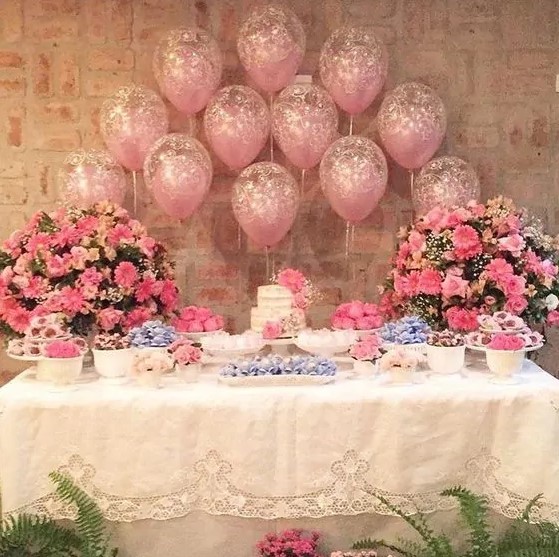 decoração chá de fraldas menina versus menino