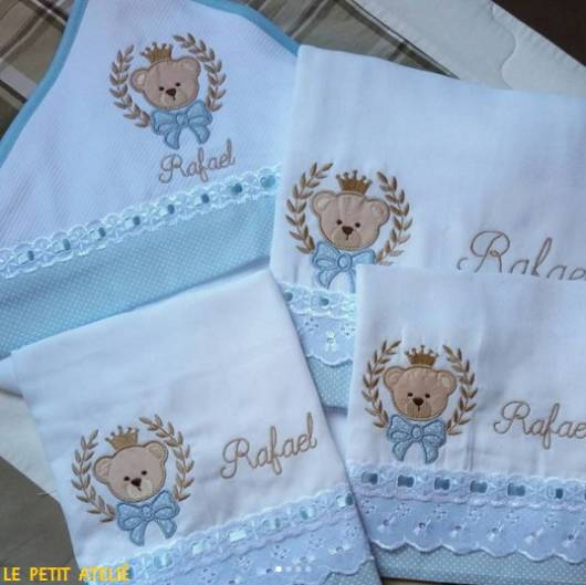 10 Ideias Criativas para Fraldas de Boca com Fita de Cetim