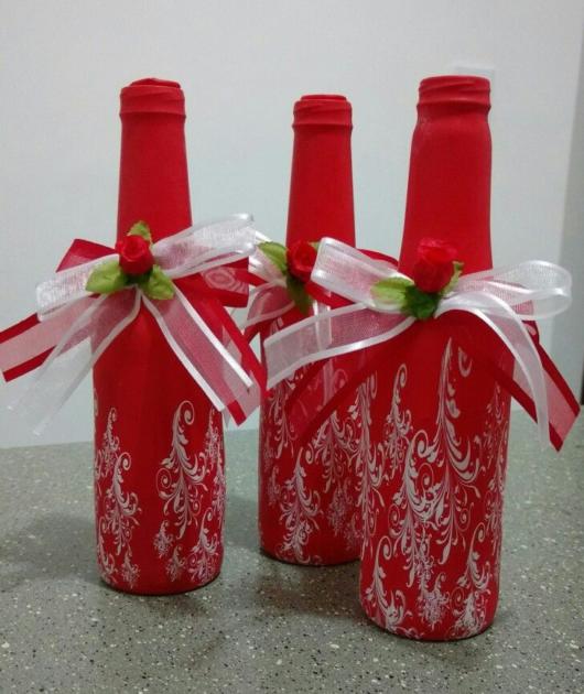 garrafas de vidro decoradas com bexiga