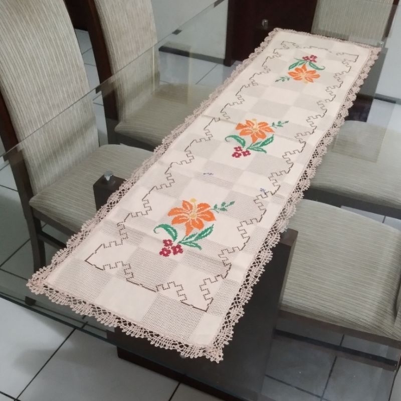 Melhores tecidos para ponto cruz em caminhos de mesa