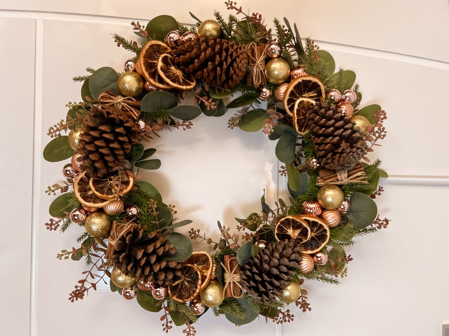 Guia Completo: Escolhendo a Base e os Enfeites Perfeitos para Sua Guirlanda