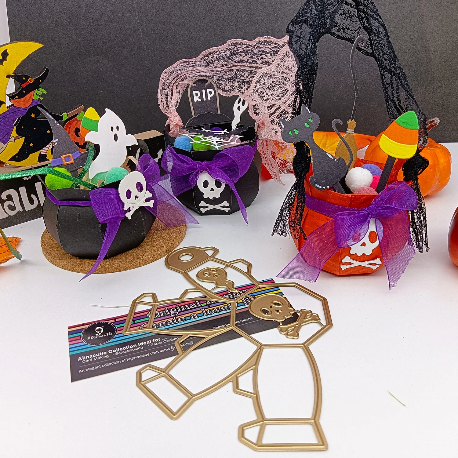 como fazer decoração de halloween com material reciclado