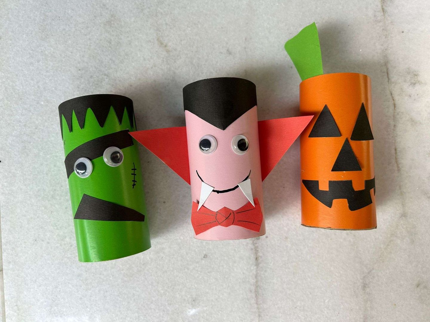 fantasia de halloween caseira com reciclagem