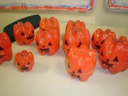 halloween com caixa de papelão