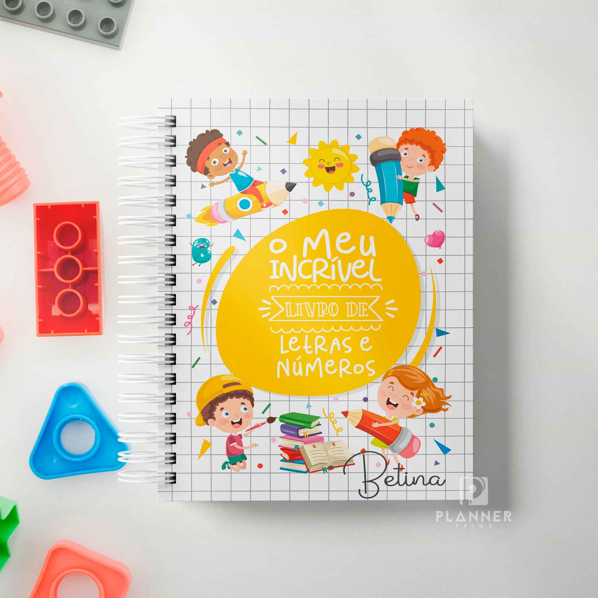 caderno de atividades criativo vs caderno comum