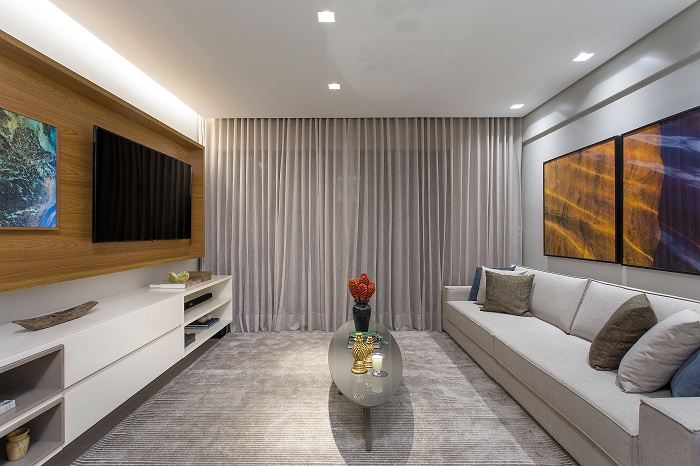 erros comuns decorar sala pequena