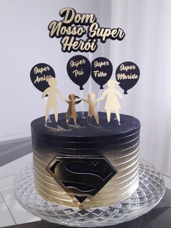 topo de bolo masculino jovem