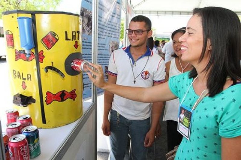 projetos de ciências com garrafas PET