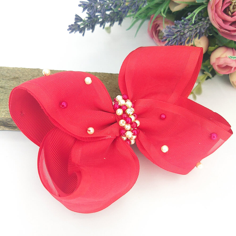 Do Gorgurão ao Cetim: Conheça os Principais Materiais para Laços Artesanais