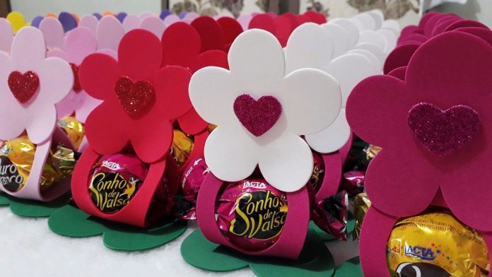 passo a passo chaveiro de eva flor para dia das maes