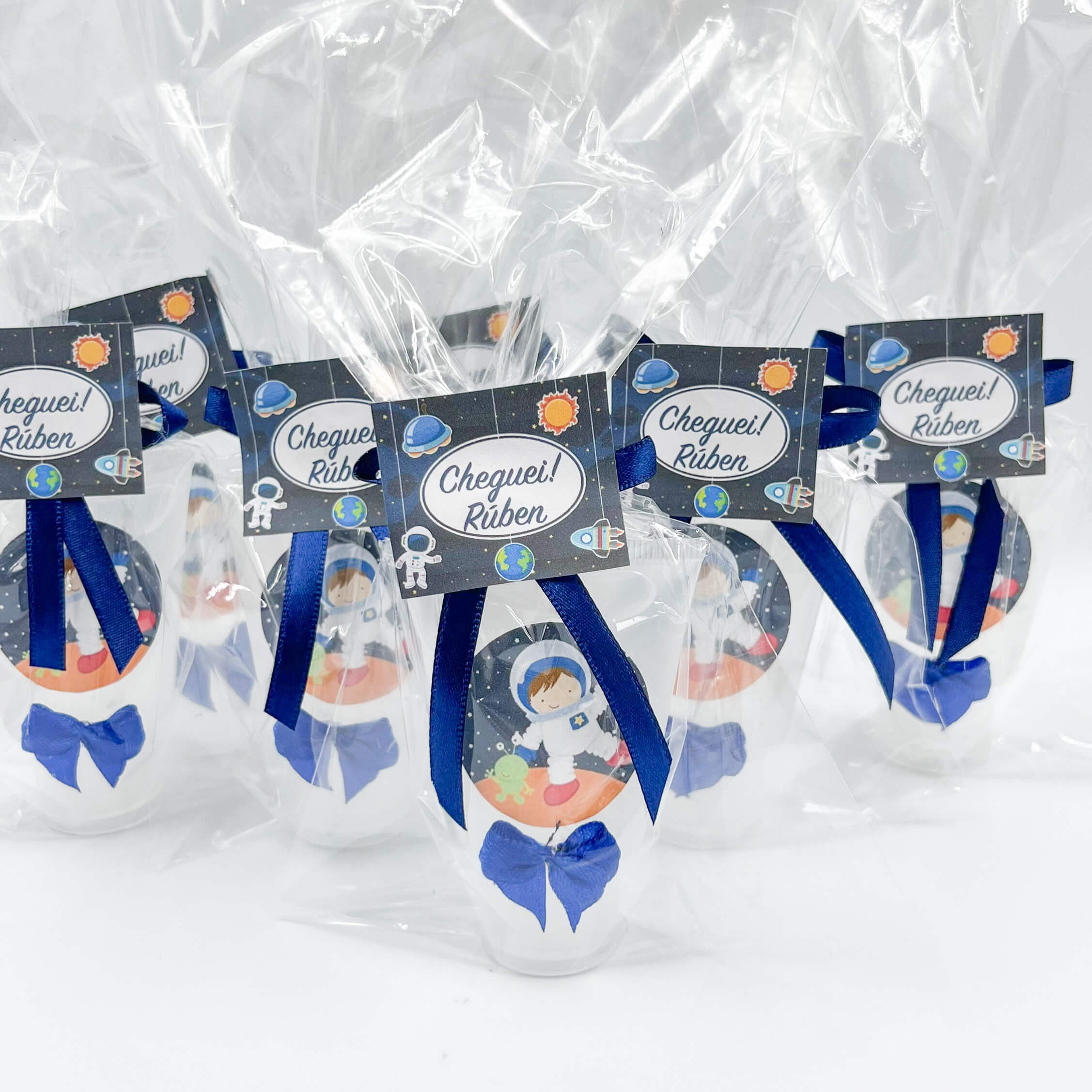 tubetes personalizados astronauta para festa de 1 ano