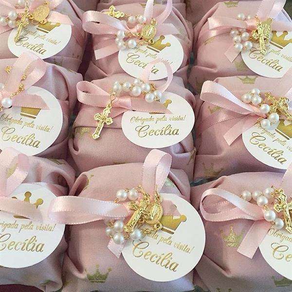 lembrancinha de maternidade utilitária vs. decorativa