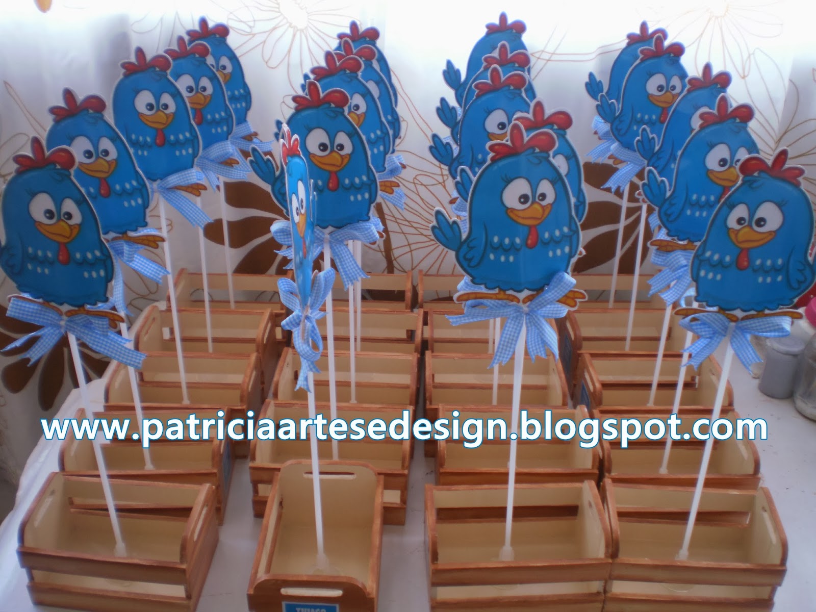 Moldes Gratuitos da Galinha Pintadinha para Imprimir suas Lembrancinhas