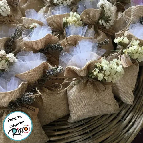 como personalizar saquinhos de juta para casamento