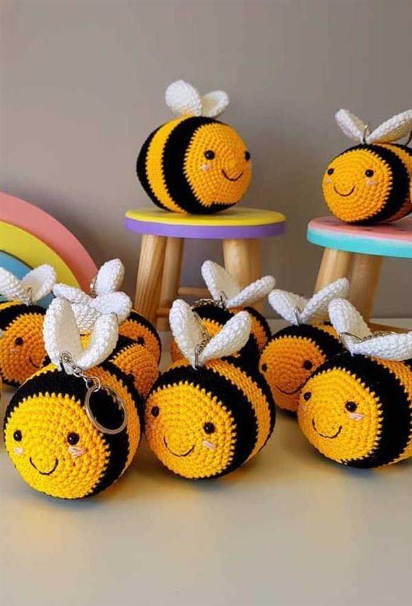 Mini terços de crochê para lembrancinha religiosa