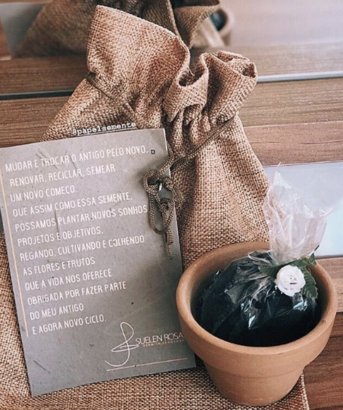 lembrancinha natal garrafa pet cestinha papai noel