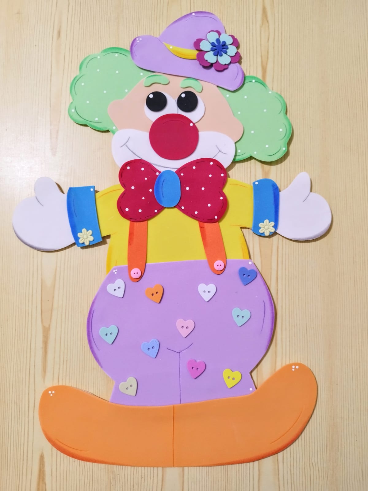 DIY: 5 Modelos de Lembrancinhas de Palhaço em EVA para Fazer em Casa