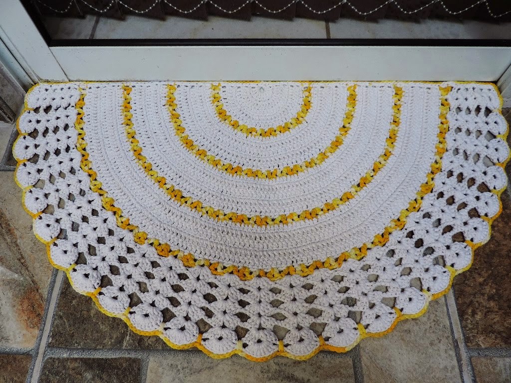 Meia de crochê com listras e gráfico