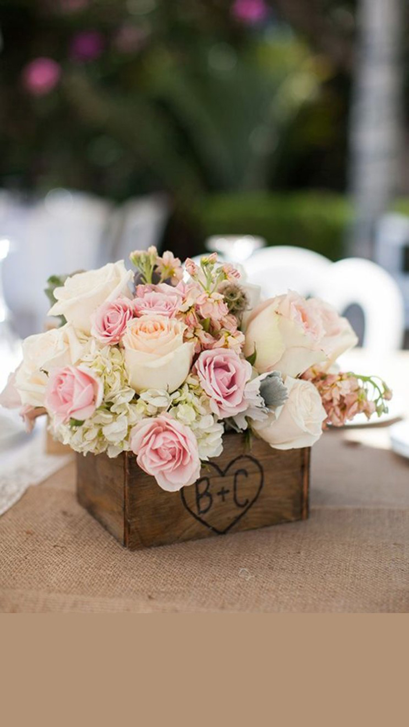 quanto custa decorar mesa de casamento simples