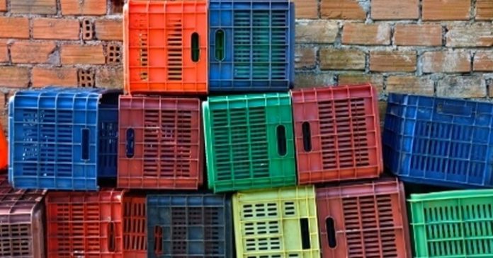 mesa caixote feira vs pallet qual melhor