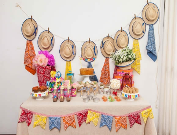 lembrancinhas mesversario junino
