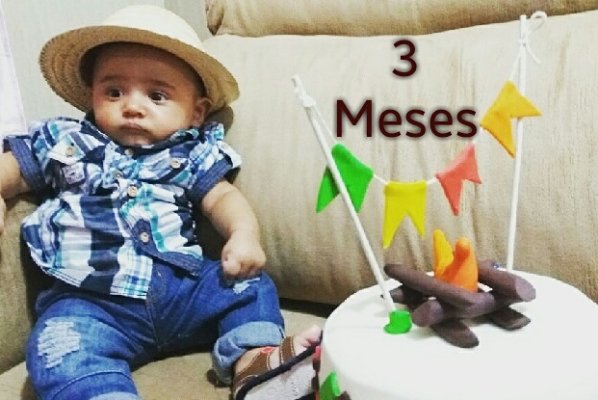 mesversario arraiá simples
