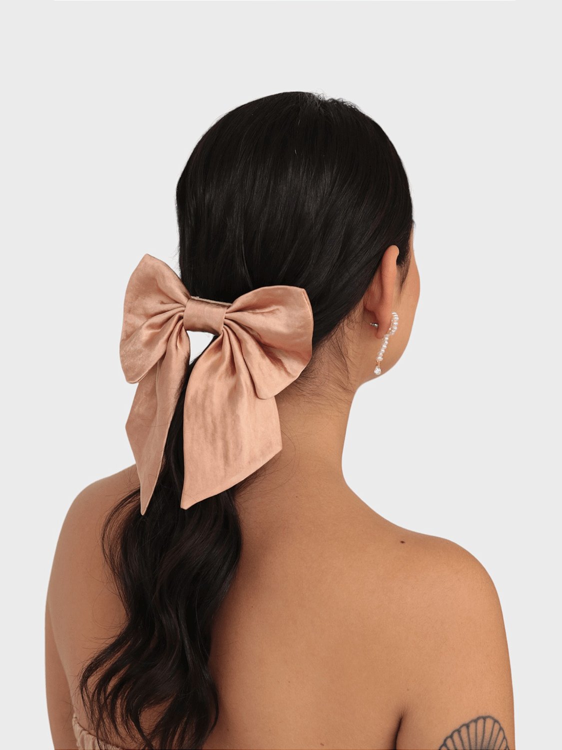 laços de cabelo com pérolas