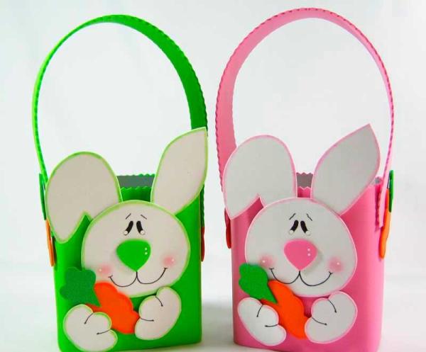 Molde de cestinha de Páscoa em EVA com rosto de coelho