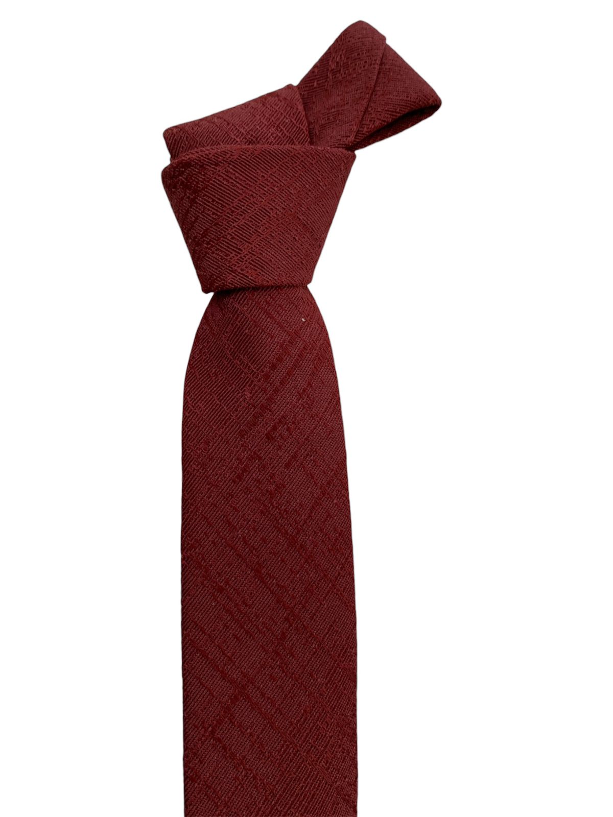 Gravata Slim vs. Tradicional: Qual o Melhor Estilo para Você?