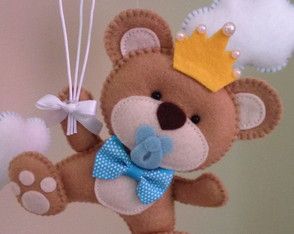 molde de ursinho de feltro sentado