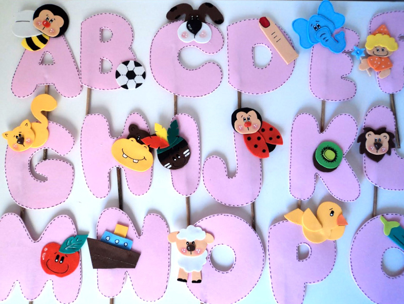 moldes de letras bonitas para painel de festa infantil em EVA