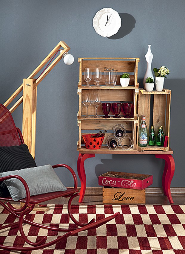 5 Projetos de Jardim Vertical com Caixotes de Madeira para sua Varanda