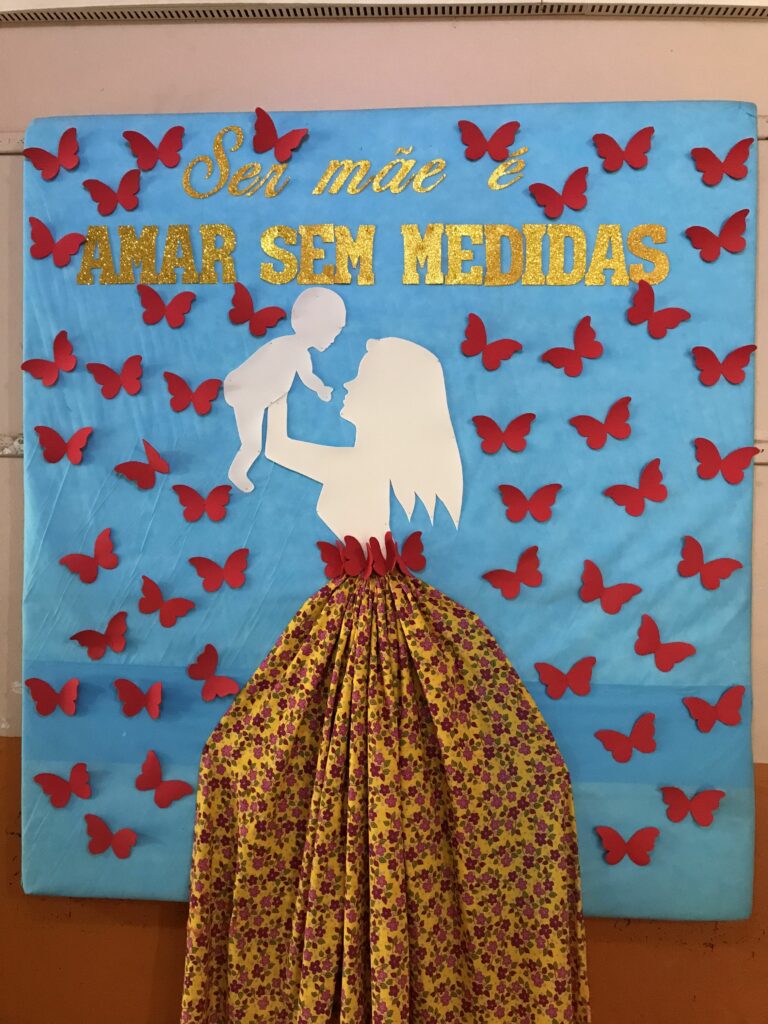 mensagens dia das mães mural