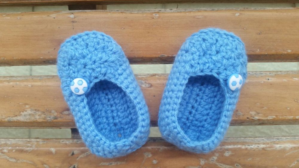 Como Escolher a Agulha de Crochê Ideal para Sapatinhos de Recém-Nascido