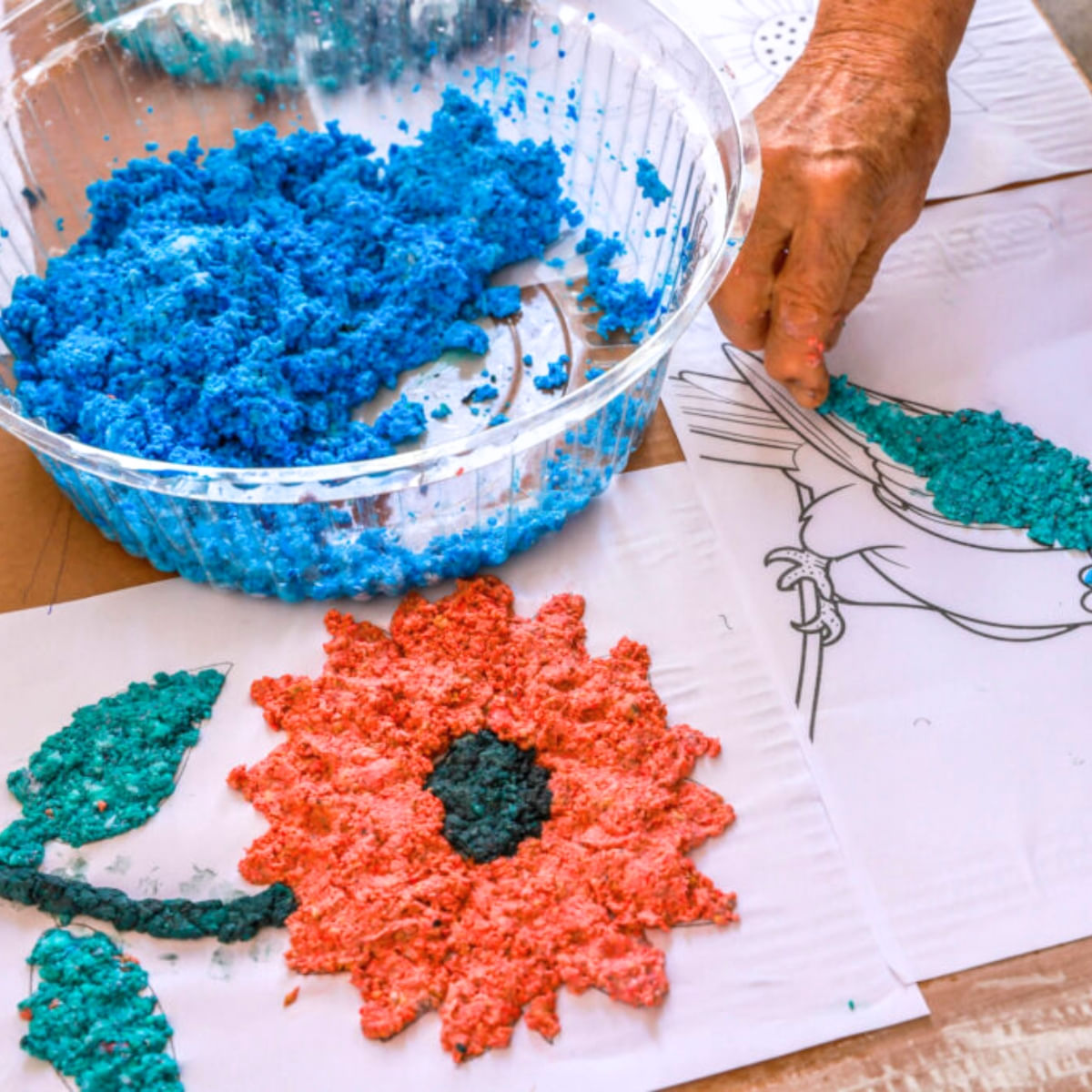 Esculturas de papel machê