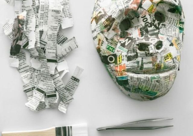 Papel machê com cola branca