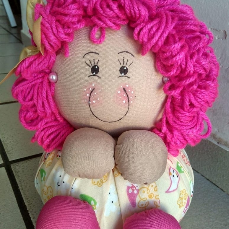 5 ideias de títulos:
1. Peso de Porta de Flor de Fuxico: Guia Completo para Iniciantes
2. Como Fazer um Peso de Porta de Fuxico Charmoso em Casa
3. Materiais Essenciais e Passo a Passo Detalhado do Peso de Porta de Fuxico
4. Dicas de Cores e Variações Criativas para seu Peso de Porta de Fuxico
5. Peso de Porta de Fuxico: Um Artesanato Funcional e Decorativo